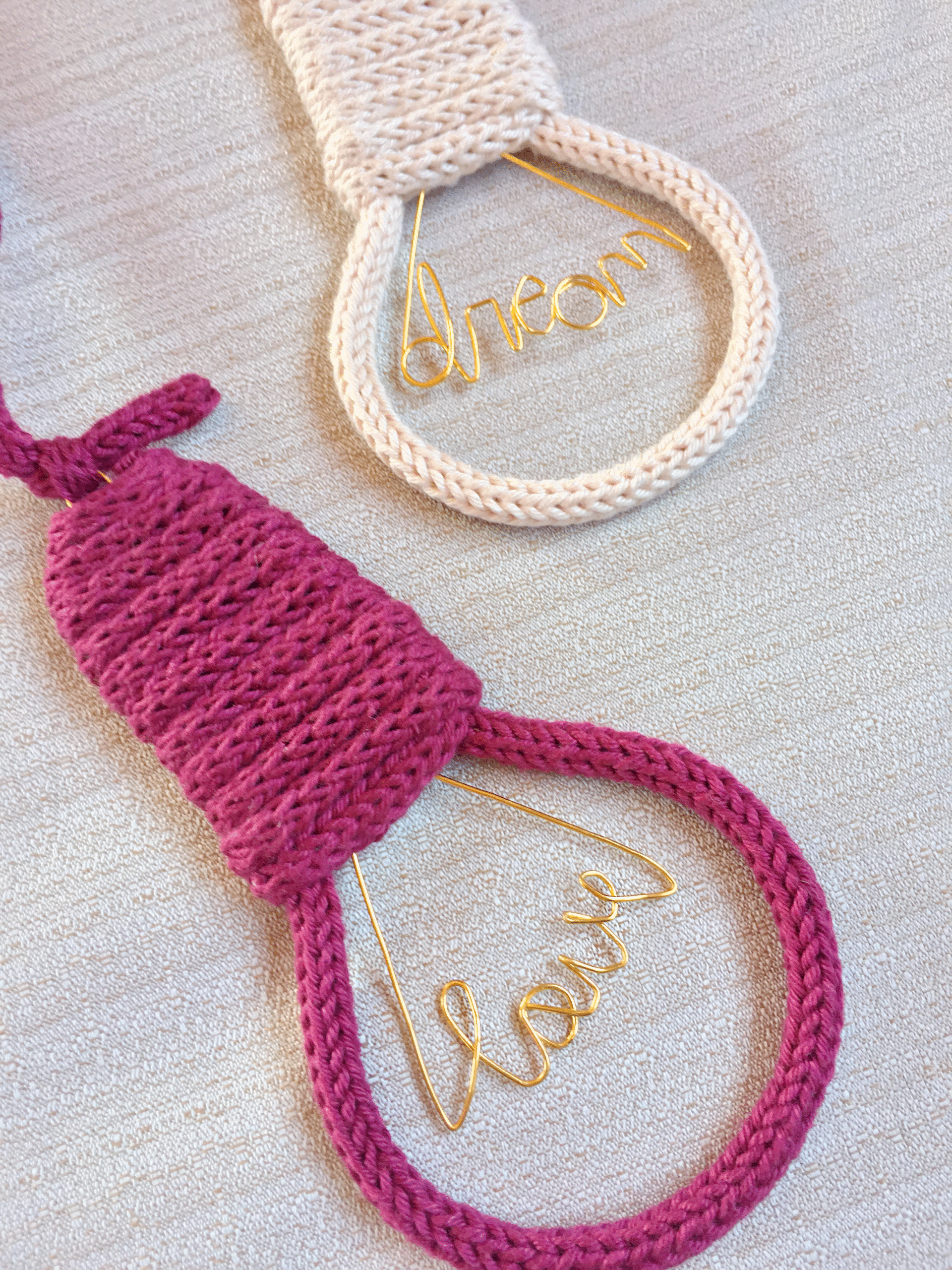 Lâmpada Decoratina em Tricotin - Imagem 5