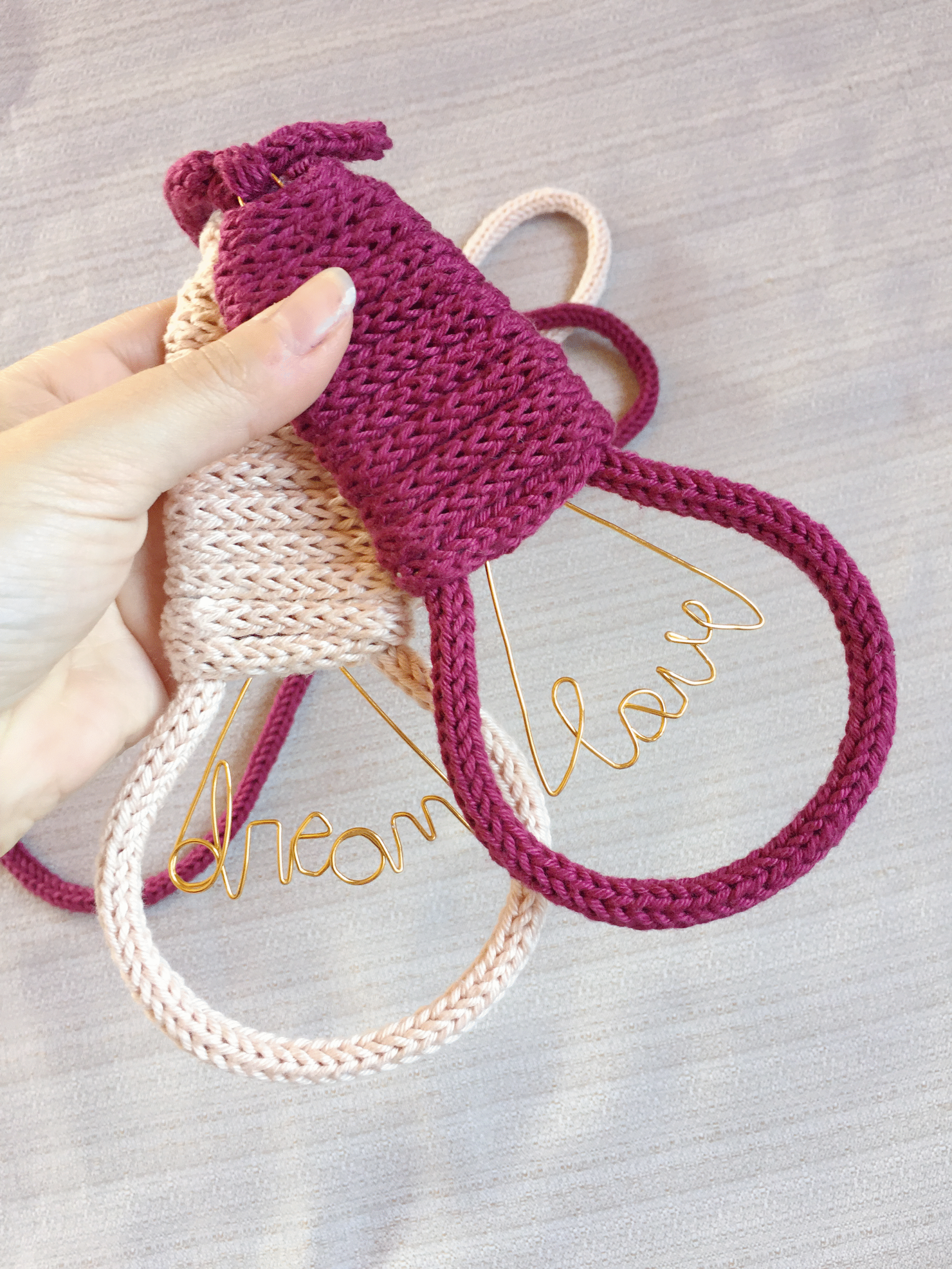 Lâmpada Decoratina em Tricotin