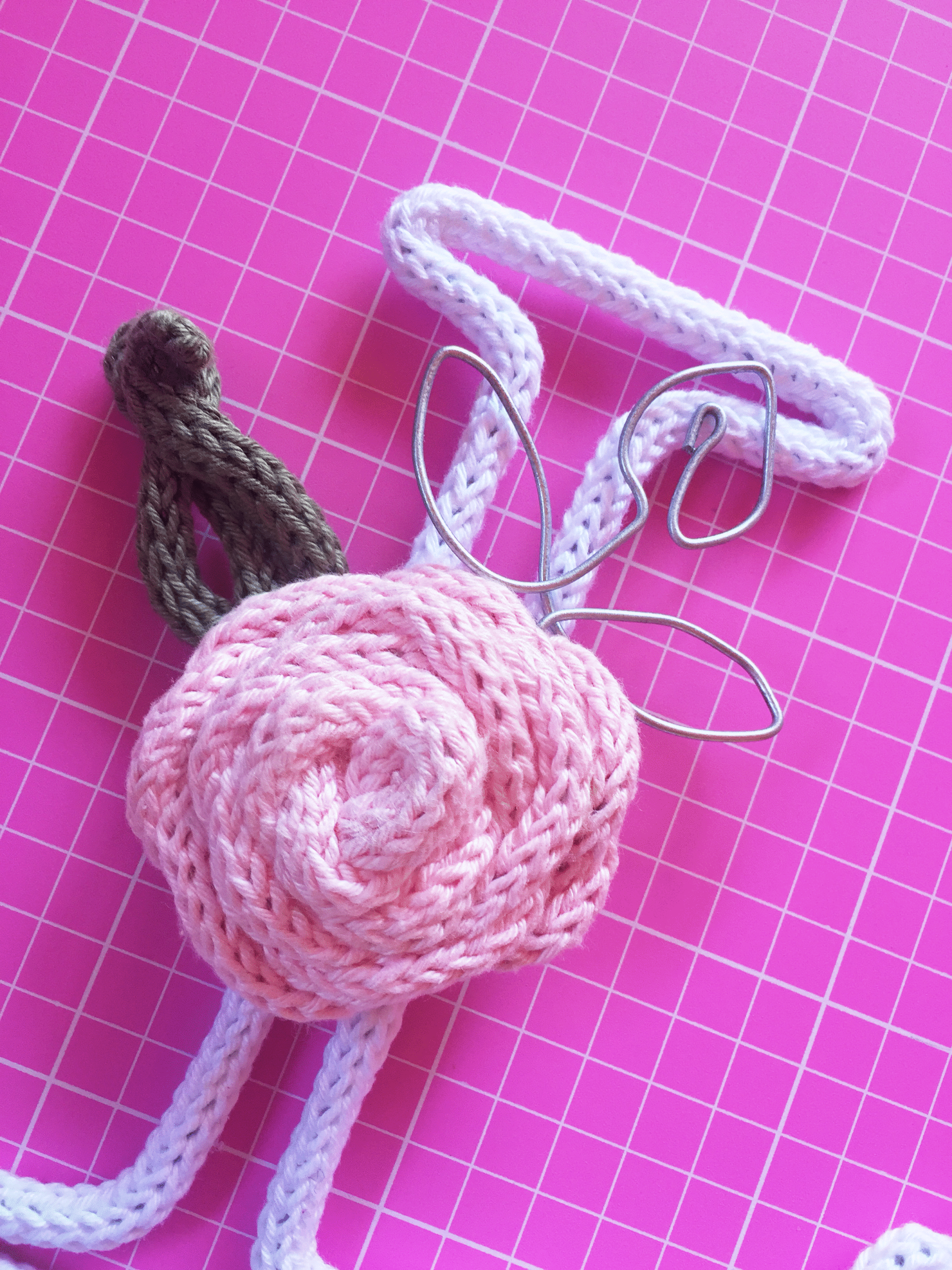 Decoração Letra em Tricotin - Imagem 2